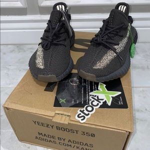 Black Yeezy Boost 350
